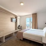 Queens - Adults Only Hotel