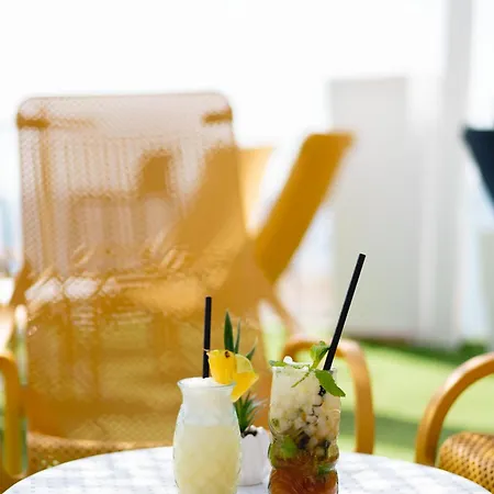 Queens - Adults Only ホテル 2*