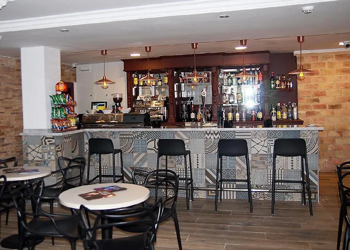 Hotel Queens - Adults Only