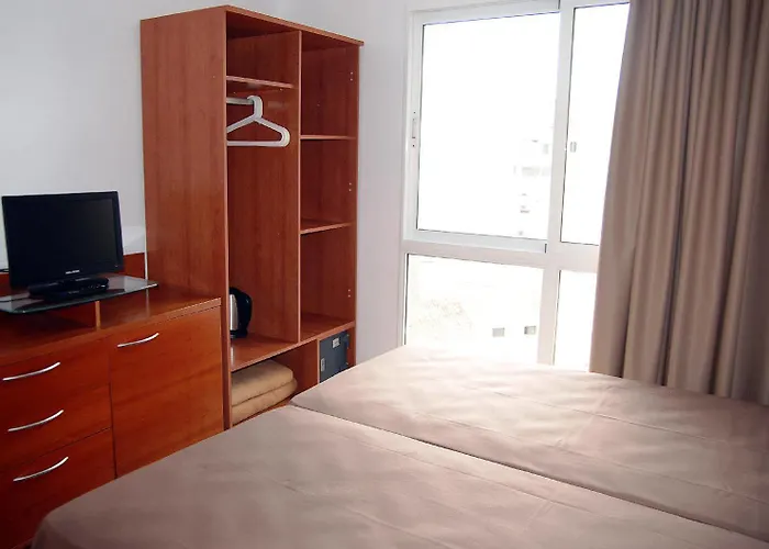 Hotel Queens - Adults Only 2*