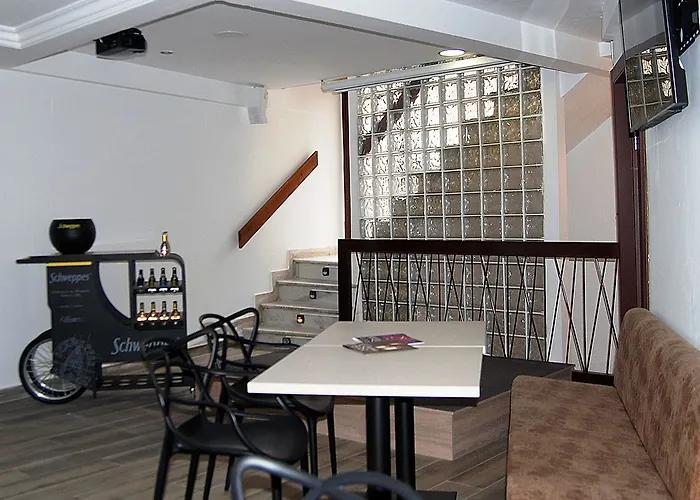 Hotel Queens - Adults Only Отель Бенидорм