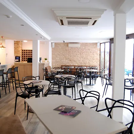 Hotel Queens - Adults Only 2* Бенидорм