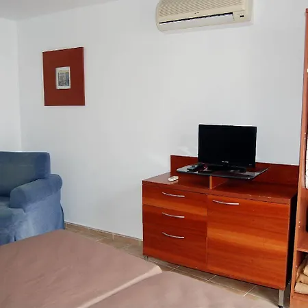 Hotel Queens - Adults Only