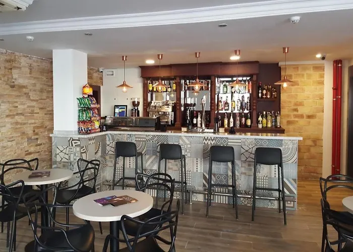 Hotel Queens - Adults Only