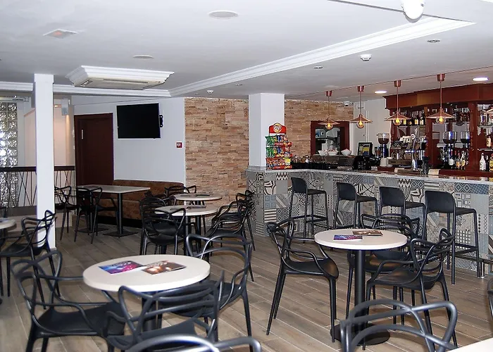 Queens - Adults Only Hotel 2*