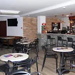 Hotel Queens - Adults Only Hotel