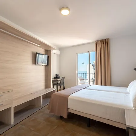 Queens - Adults Only Hotel 2*