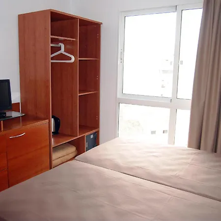 Hotel Queens - Adults Only 2*