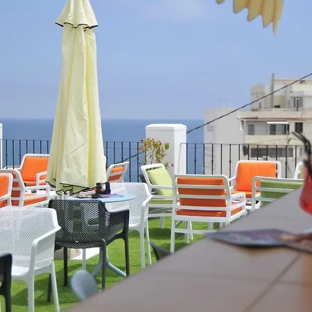 Hotel Queens - Adults Only 2*